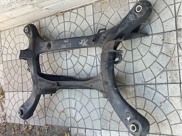 Балка задньої підвіски поперечна 5120648082 TOYOTA