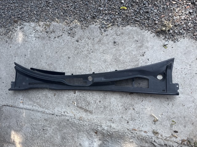 Водостік лобового скла, жабо 5570833030 TOYOTA