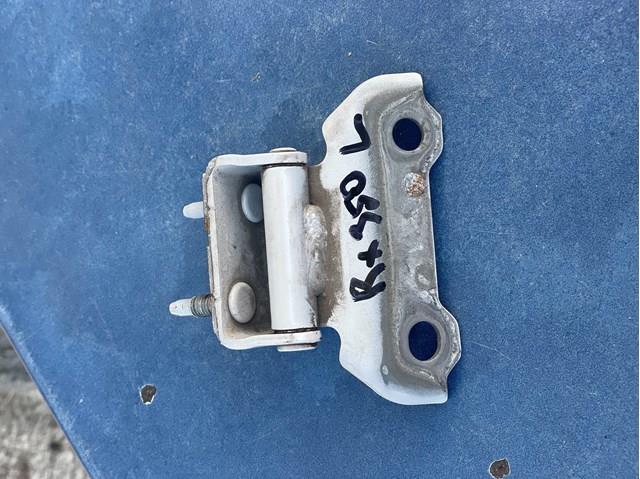Петля багажника 688100E020 TOYOTA