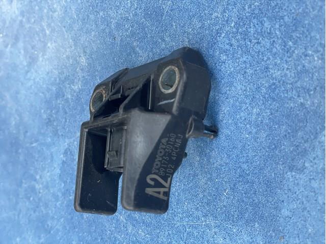 Датчик подушки безпеки 8917330160 TOYOTA