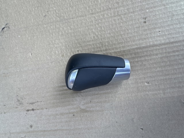 Рукоятка важеля КПП BHN446030H MAZDA