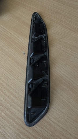 Молдинг переднього лівого крила 51137418605 BMW