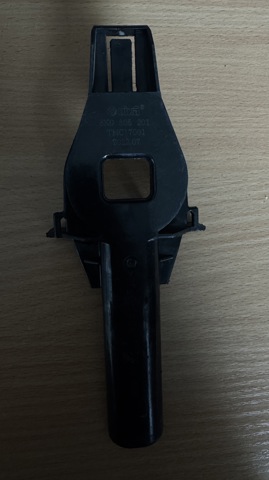 Кронштейн/подушка кріплення радіатора, нижній 8K0805201 MARKET (OEM)