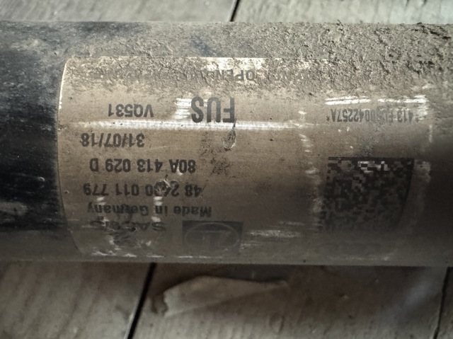 Стійка передня 80A413029D VAG