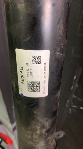 Вал карданний основний заднього моста 8W0521101 VAG