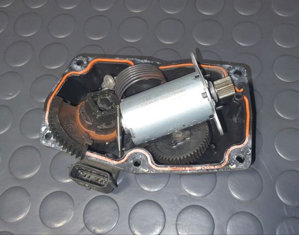 Клапан EGR 147105039R RENAULT