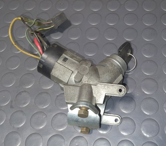 Замок запалювання A9014600104 MERCEDES