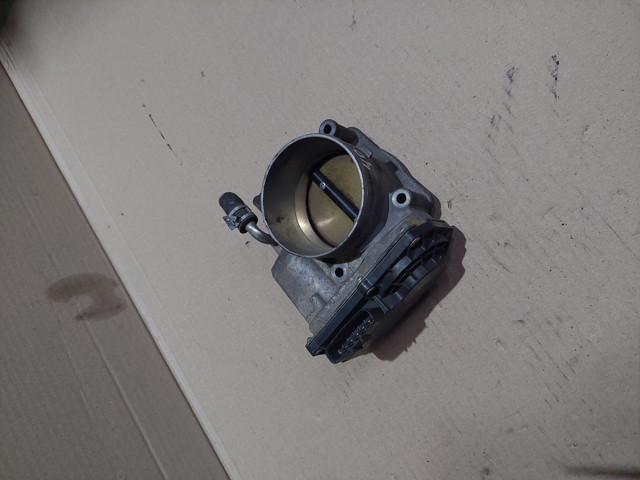 Блок дросельної заслінки 220300P050 TOYOTA
