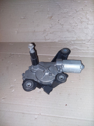 Двигун склоочисника заднього скла 28710JD000 NISSAN
