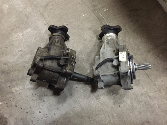 Раздатка (коробка роздавальна) 33100JD600 NISSAN