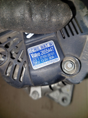 Генератор kia cerato / soul / ceed / carens 3/  venga/   hyundai  i 20 / i 30/ elantra/ velostar / solaris /