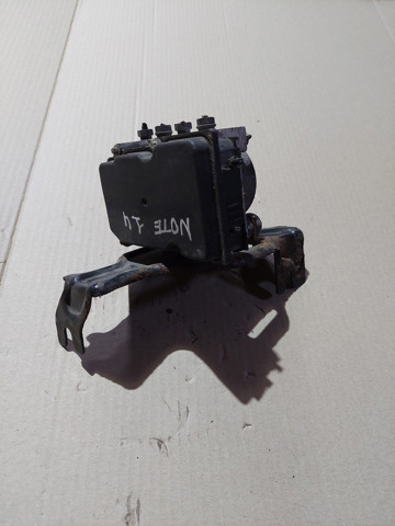 Блок керування АБС (ABS) 476609U100 NISSAN