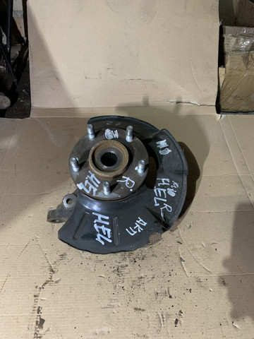 Цапфа поворотна права 517163X001 HYUNDAI