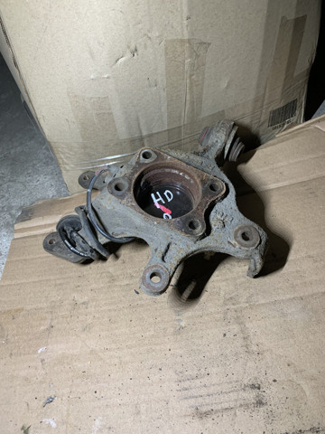 Цапфа права 527202H000 HYUNDAI