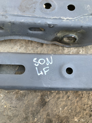 Балка задньої підвіски поперечна 55400C2110 HYUNDAI