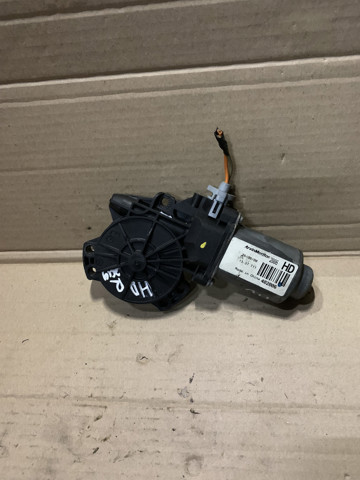 Мотор склопідйомника дверей задніх, правих 834602H000 HYUNDAI