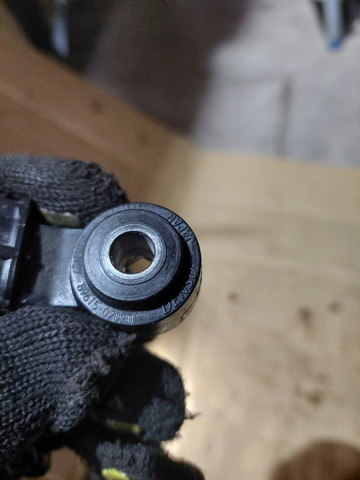 Датчик детонації 8961502020 TOYOTA