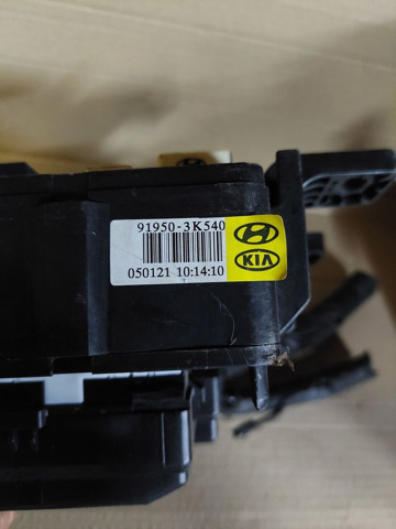 Коробка запобіжників 919503K540 HYUNDAI