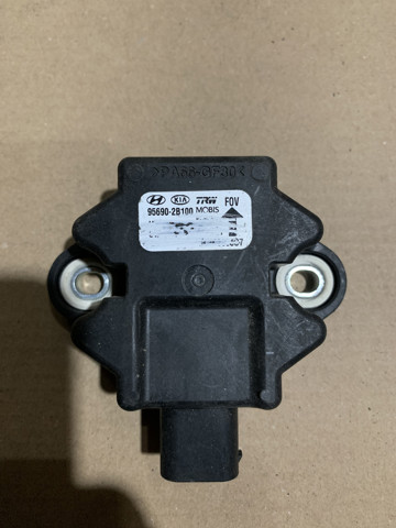 Датчик поперечного прискорення (ESP) 956902B100 HYUNDAI