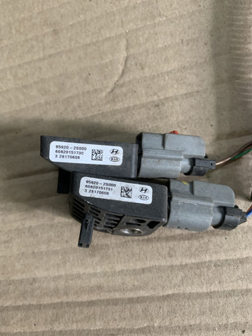 Датчик AIRBAG передній 959202S000 HYUNDAI