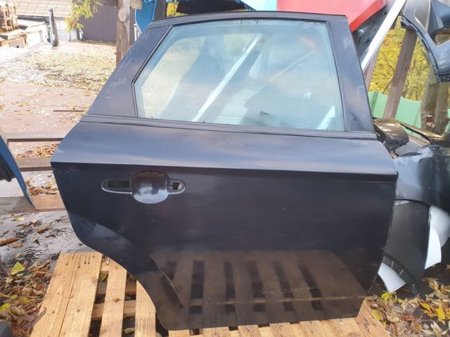 Вікно задніх дверей 1461650 FORD