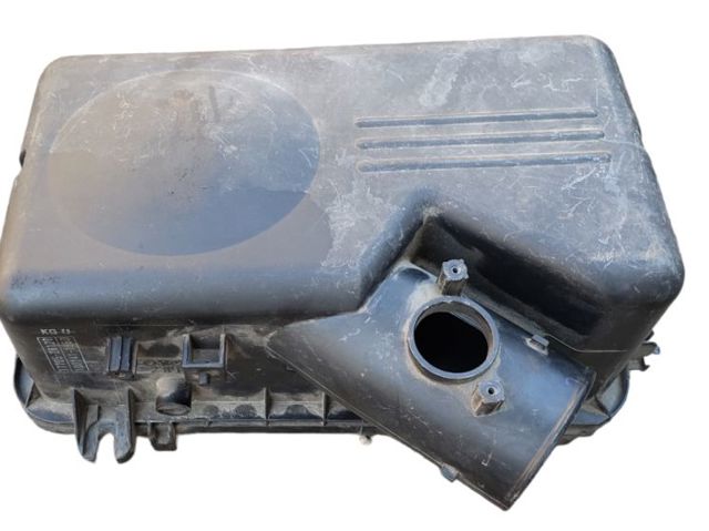 Корпус повітряного фільтра, верхня частина 1770528120 TOYOTA