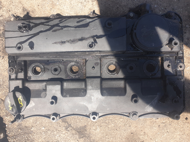 Кришка клапанів 1858445 FORD