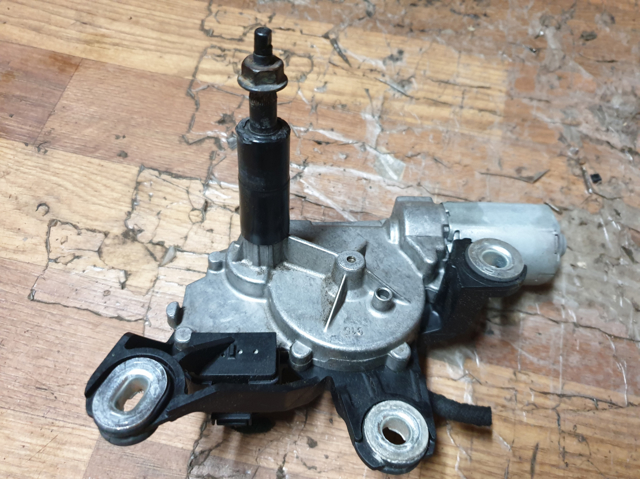 Склоочисник дверей задка 1T0955711 VAG