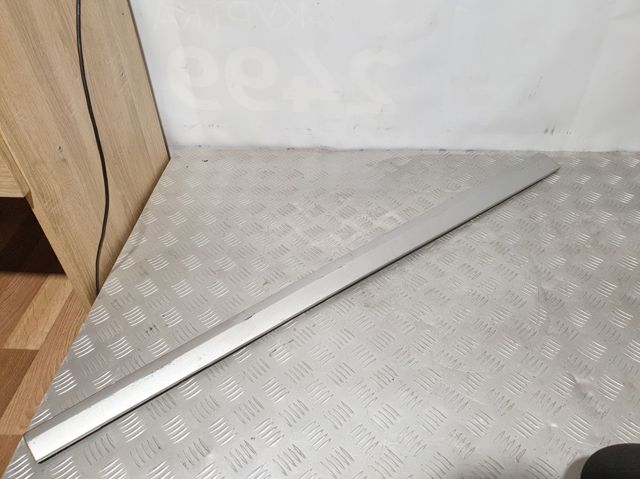 Накладка передніх дверей 2116900962 MERCEDES