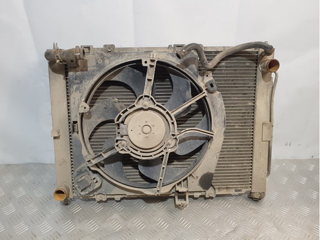 Радиатор охлаждения  двигателя nissan micra k12 (2002-2010) 21400ax301 21400AX301