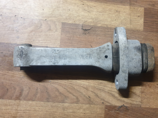 Подушка двигуна передня 21950C5100 HYUNDAI