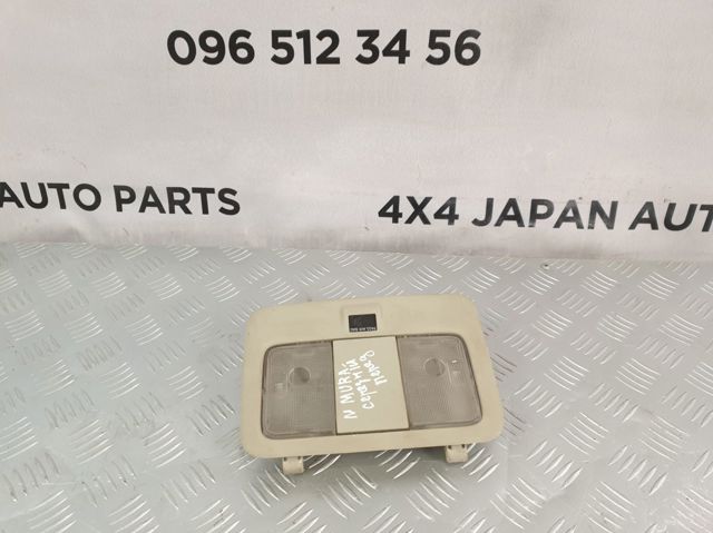 Плафон освітлення кабіни 26430CC010 NISSAN