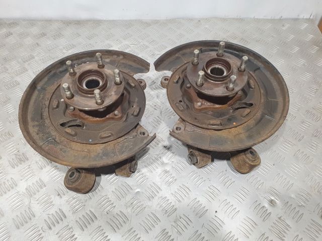 Цапфа поворотного кулака 28411FG050 SUBARU