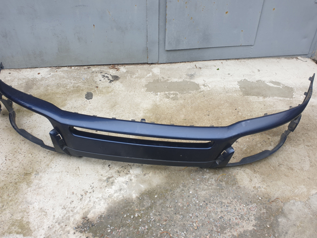 Бампер передній в зборі 39974547 VOLVO