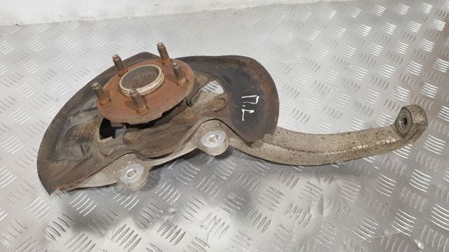Цапфа передня ліва 4320230020 TOYOTA