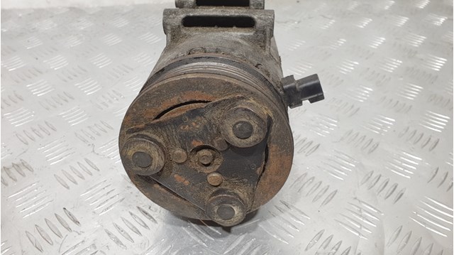 Компресор холодоагенту 4M5H19D629AB FORD