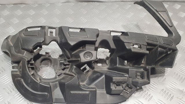 Кронштейн бампера переднього, правий 51117212956 BMW