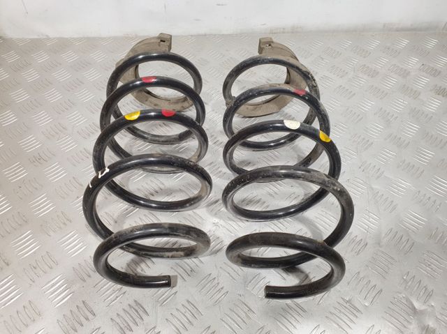 Пружина передня, права 51401SWAA03 HONDA