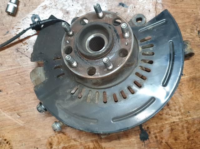 Цапфа - поворотний кулак передній, лівий 51715C5500 HYUNDAI