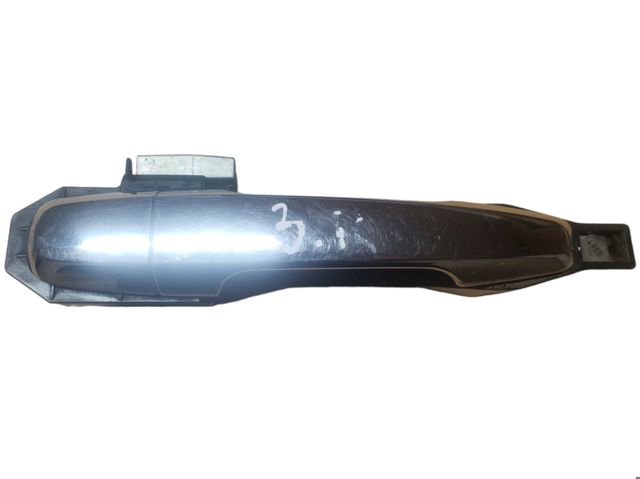 Тримач зовнішньої ручки дверей, задніх правих 5716A036 MITSUBISHI