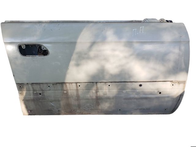Дверка передня права 60009AE060 SUBARU