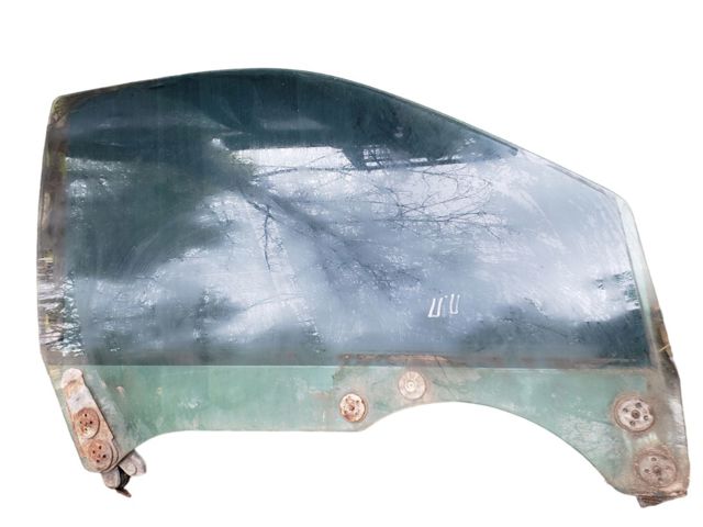 Скло передніх дверей, правою 61011AE001 SUBARU