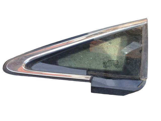 Скло-кватирка дверей, передніх, лівих 621200T010 TOYOTA