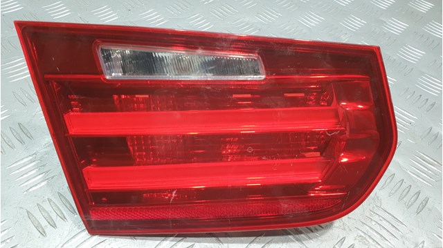 Задня ліва внутрішня фара 63217259915 BMW