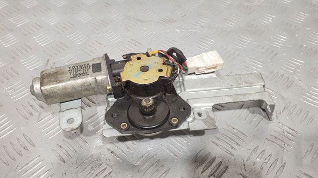 Двигун приводу люка 6326042080 TOYOTA
