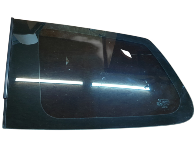 Скло багажного відсіку, ліве 65209SC010 SUBARU
