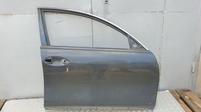 Дверка передня права 6700130840 TOYOTA