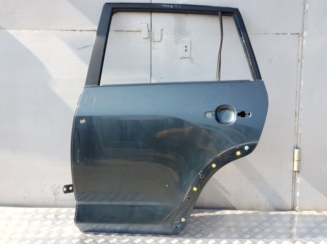 Двері задні 6700442130 TOYOTA