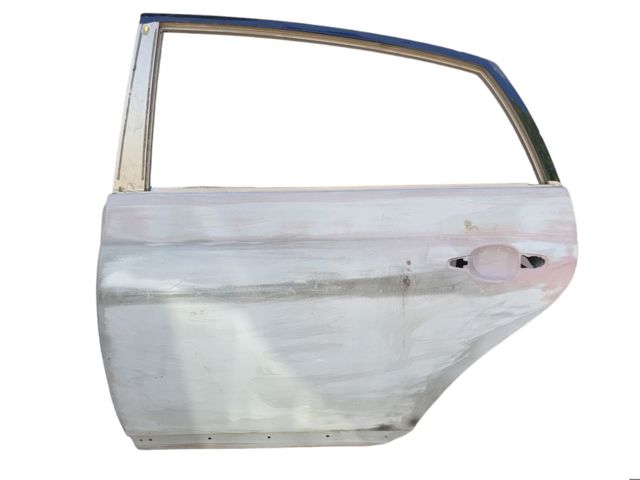 Двері задні 67004AC040 TOYOTA