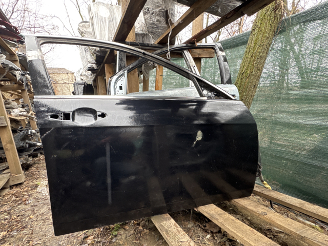Дверка передня права 67010SEA010ZZ HONDA